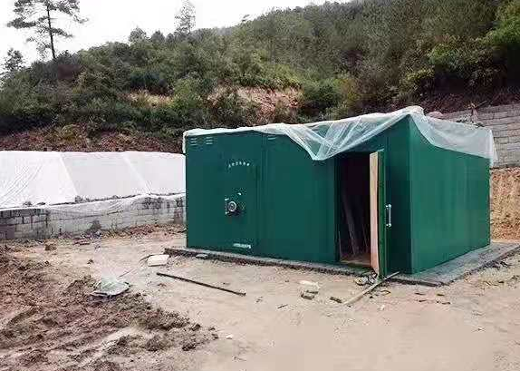 延长露天如何存放爆破线放炮线等爆破器材？